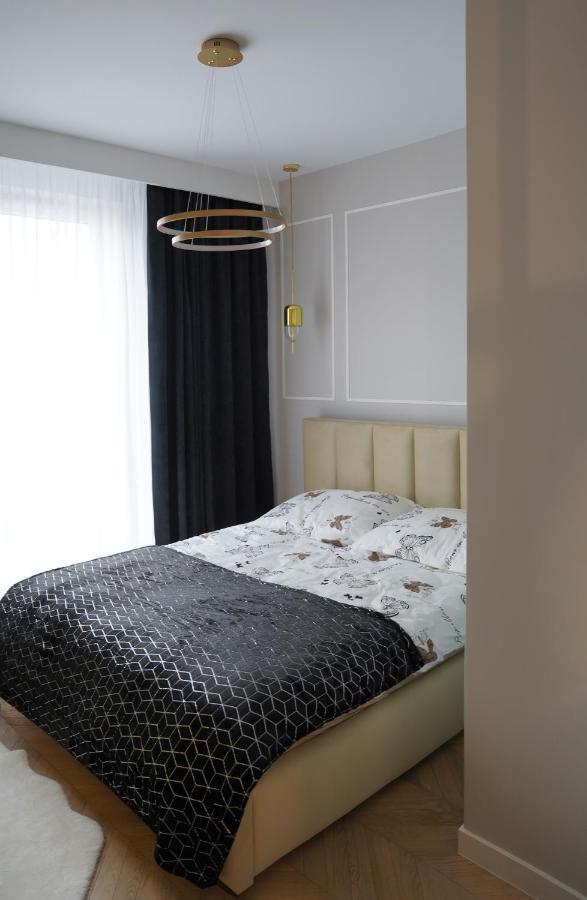 Apartamenty Metro Targowek 27 Varsovie Extérieur photo