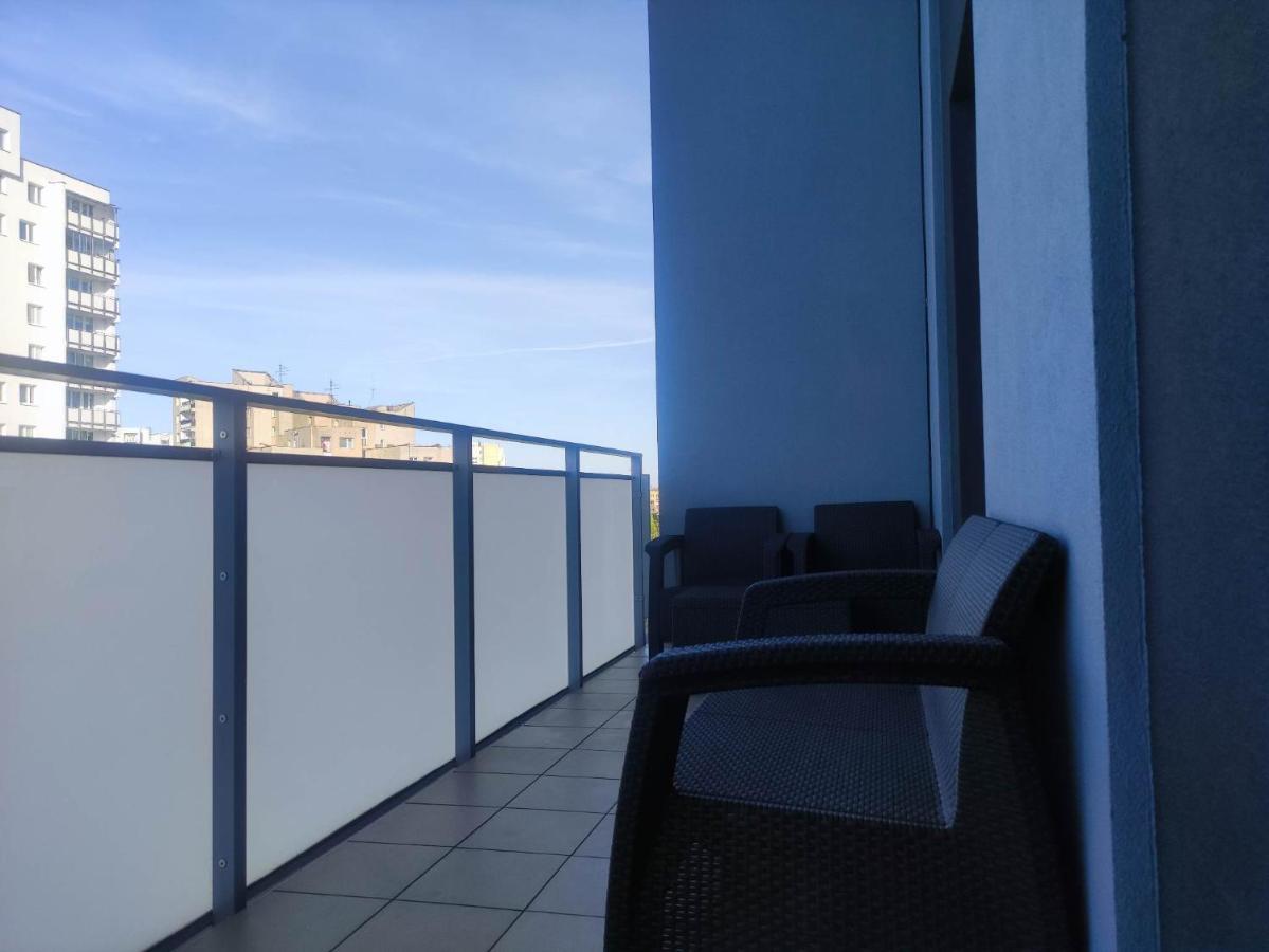 Apartamenty Metro Targowek 27 Varsovie Extérieur photo