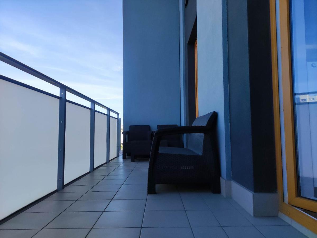 Apartamenty Metro Targowek 27 Varsovie Extérieur photo