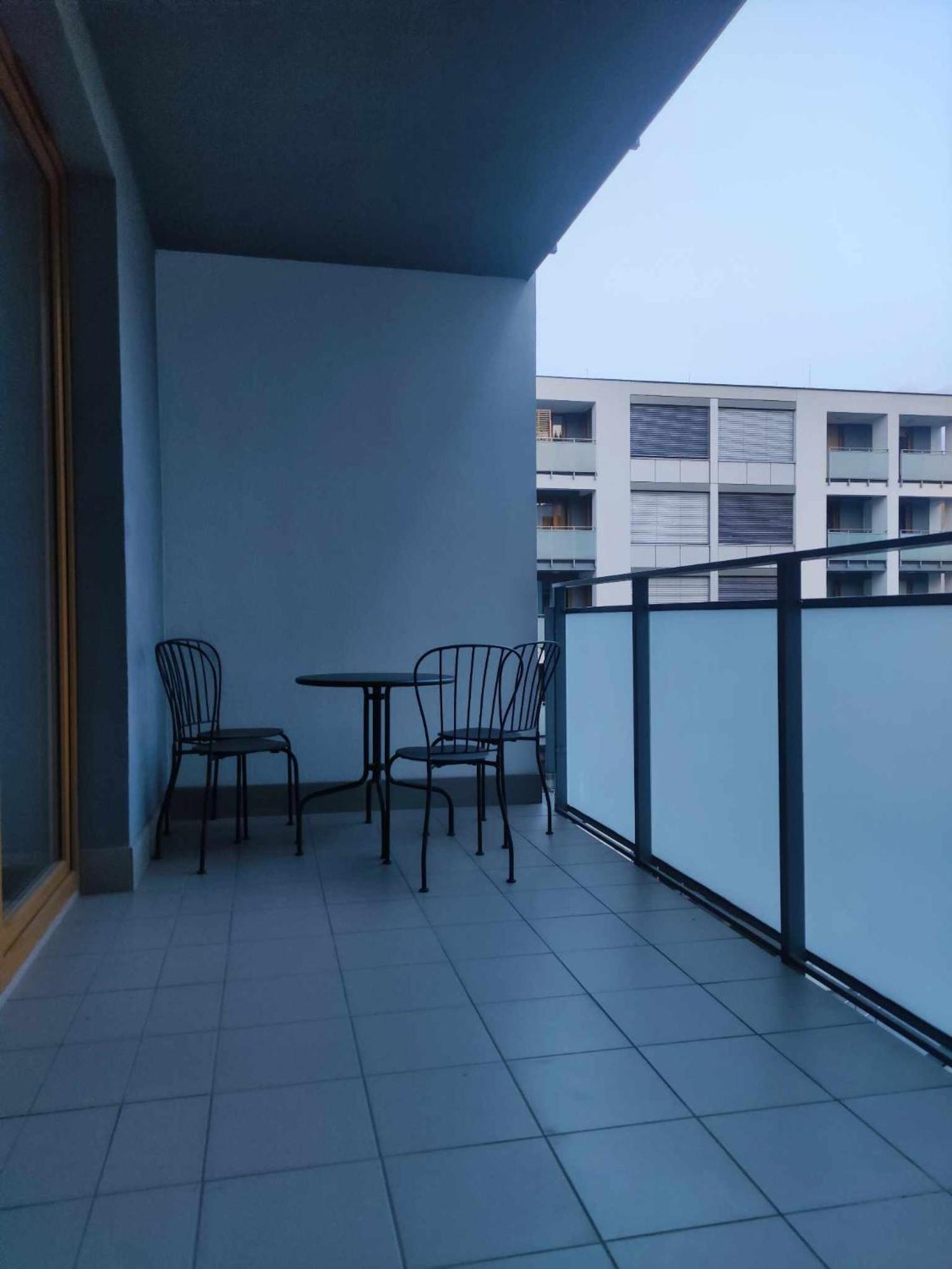 Apartamenty Metro Targowek 27 Varsovie Extérieur photo
