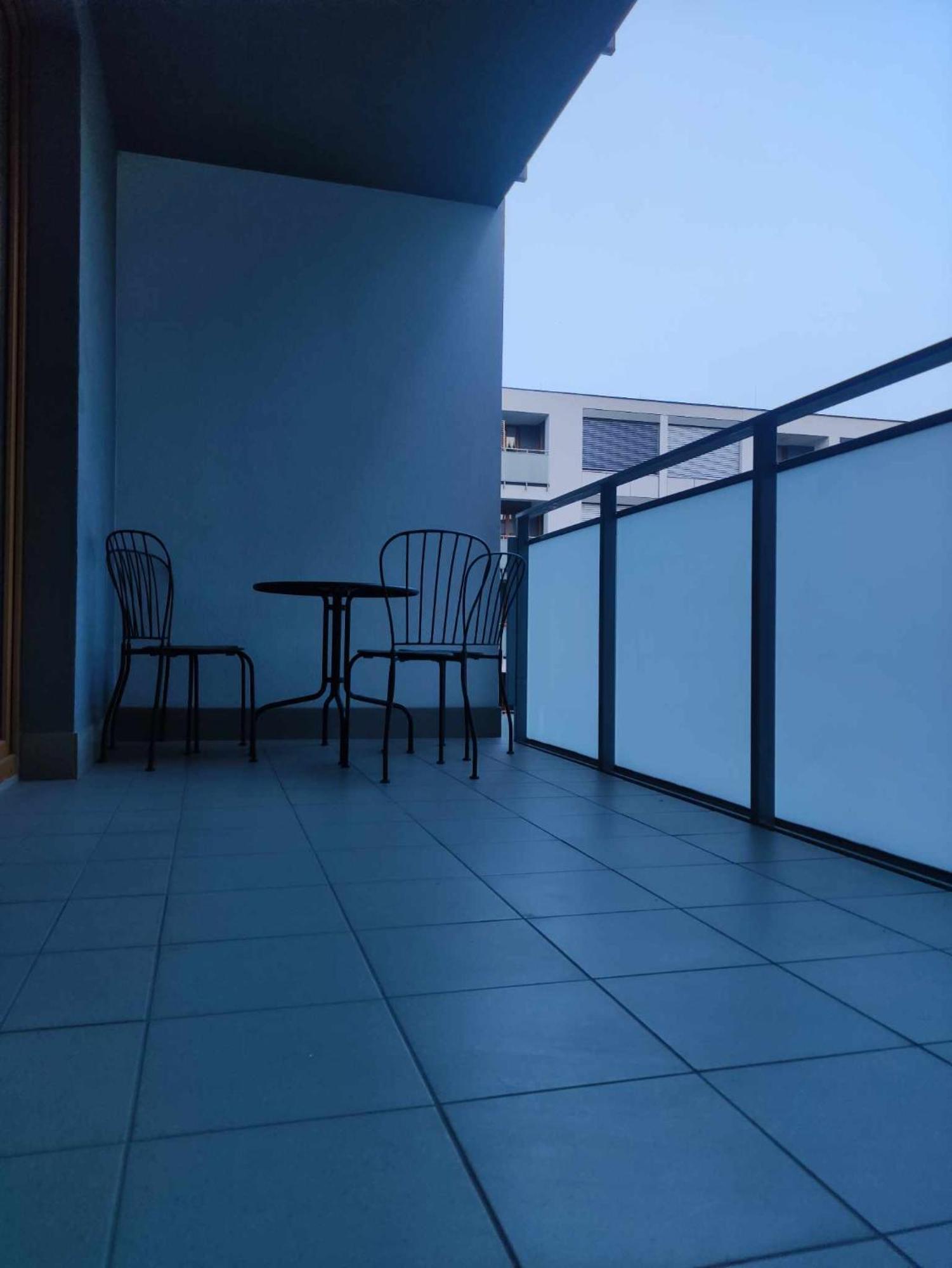 Apartamenty Metro Targowek 27 Varsovie Extérieur photo